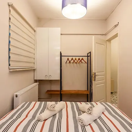 In The Center Of Taksim And Galataport 2 Bedrooms And 1 Living Room In Apartment Istanbul Exterior foto